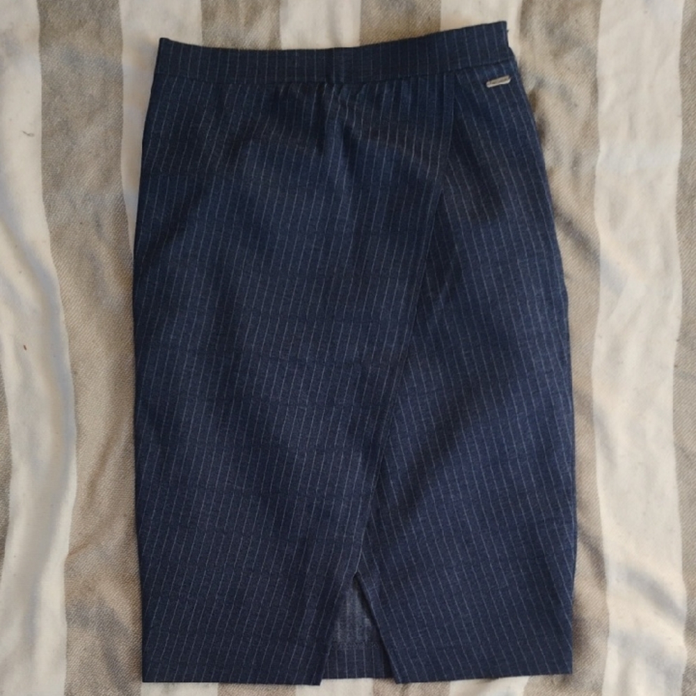 Lee Cooper Women's Small Classic Navy Pinstripe Pencil Skirt